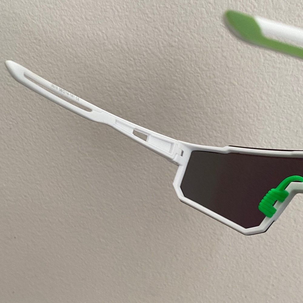 White Sports Sunglasses with Blue-Green Mirror Lens - Picture 3 of 9
